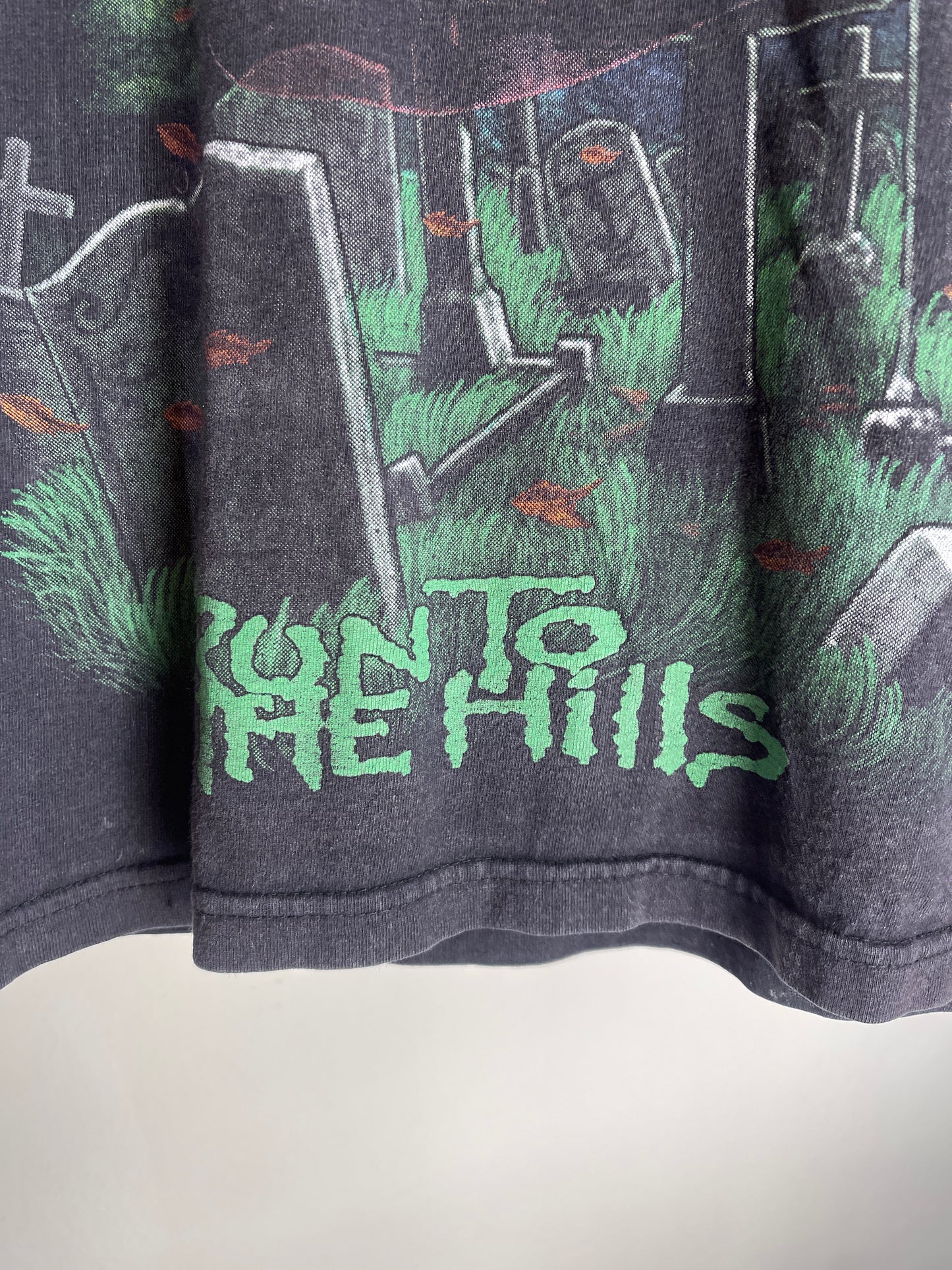 Iron Maiden Run to The Hills