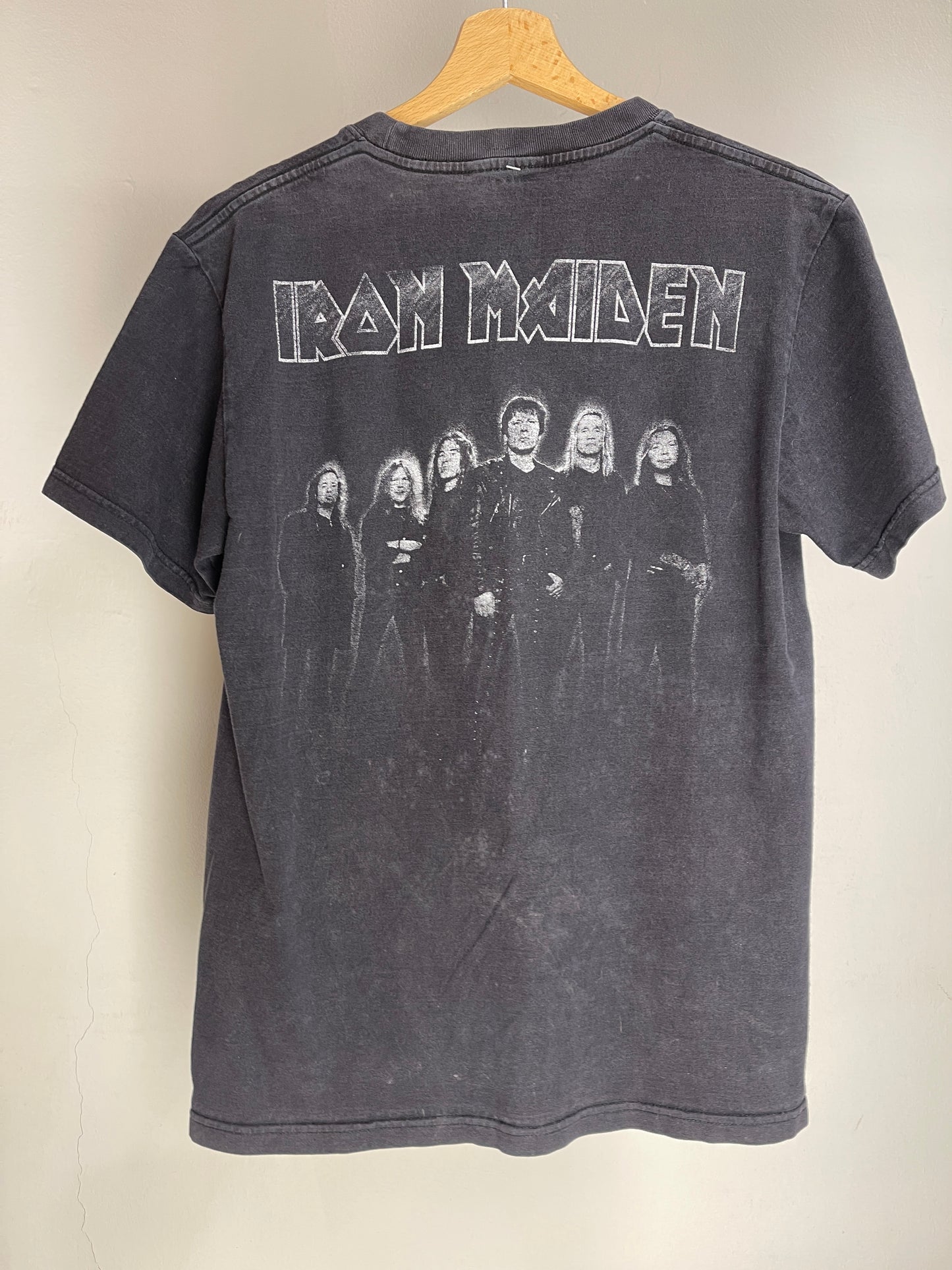 Iron Maiden Run to The Hills