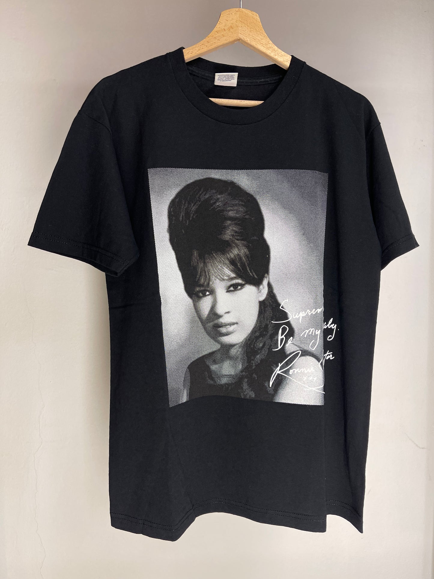 Supreme Ronnie Spector